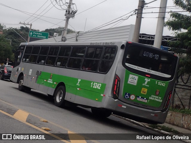 Cooperativa Fênix > Spencer Transporte 1 5242 na cidade de São Paulo, São Paulo, Brasil, por Rafael Lopes de Oliveira. Número da foto: #13126632.