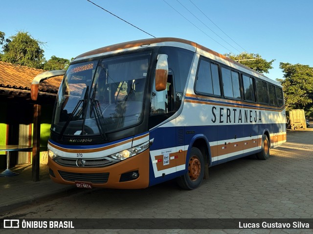 Viação Sertaneja 370 na cidade de Cordisburgo, Minas Gerais, Brasil, por Lucas Gustavo Silva. Número da foto: #13126494.
