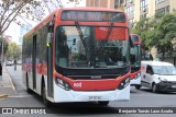 Redbus Urbano PFYC66 na cidade de Providencia, Santiago, Metropolitana de Santiago, Chile, por Benjamín Tomás Lazo Acuña. Número da foto: #13127274.