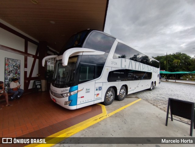 Auto Viação Catarinense 3724 na cidade de Queluz, São Paulo, Brasil, por Marcelo Horta. Número da foto: #13128811.