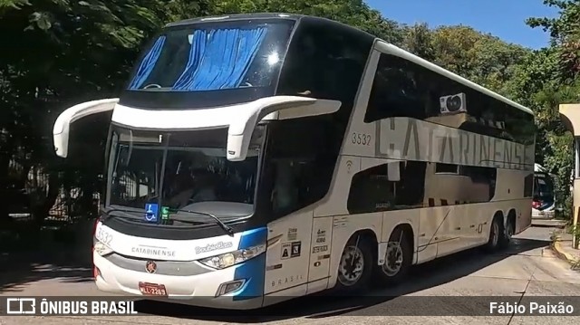 Auto Viação Catarinense 3532 na cidade de São Paulo, São Paulo, Brasil, por Fábio Paixão. Número da foto: #13128438.