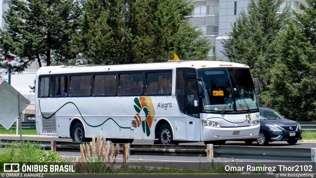 Alegra 742 na cidade de Cuajimalpa, Ciudad de México, México, por Omar Ramírez Thor2102. Número da foto: #13129488.