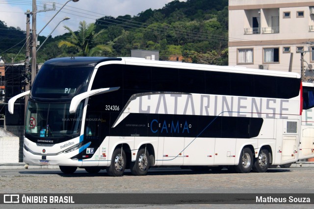 Auto Viação Catarinense 324306 na cidade de Balneário Camboriú, Santa Catarina, Brasil, por Matheus Souza. Número da foto: #13132291.