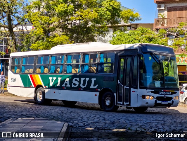 Viasul - Auto Viação Venâncio Aires 660 na cidade de Lajeado, Rio Grande do Sul, Brasil, por Igor Scherner. Número da foto: #13131093.
