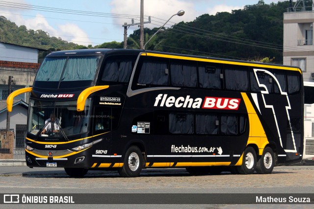 Flecha Bus 58043 na cidade de Balneário Camboriú, Santa Catarina, Brasil, por Matheus Souza. Número da foto: #13132281.