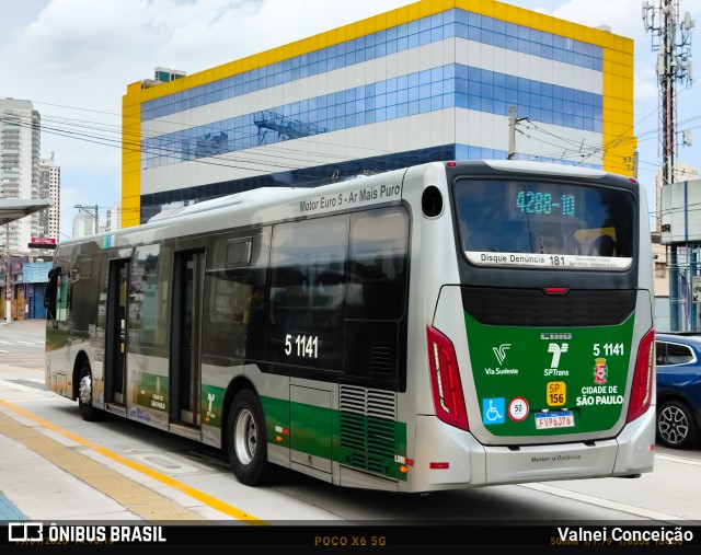 Via Sudeste Transportes S.A. 5 1141 na cidade de São Paulo, São Paulo, Brasil, por Valnei Conceição. Número da foto: #13133011.