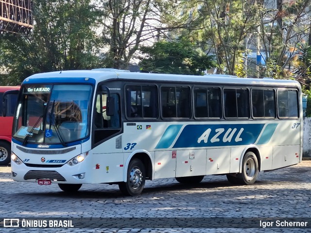 Expresso Azul 37 na cidade de Lajeado, Rio Grande do Sul, Brasil, por Igor Scherner. Número da foto: #13131074.