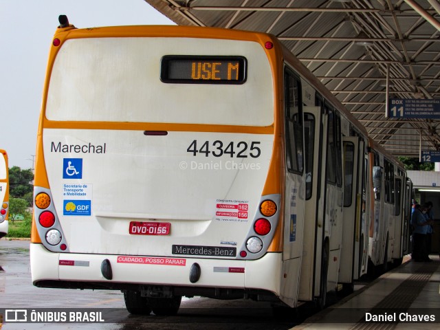 Auto Viação Marechal Brasília 443425 na cidade de Ceilândia, Distrito Federal, Brasil, por Daniel Chaves. Número da foto: #13130828.