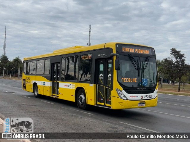 Viação Pioneira 233668 na cidade de Brasília, Distrito Federal, Brasil, por Paulo Camillo Mendes Maria. Número da foto: #13135062.