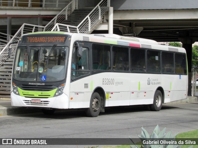 Viação Pavunense B32600 na cidade de Rio de Janeiro, Rio de Janeiro, Brasil, por Gabriel Oliveira da Silva. Número da foto: #13135793.