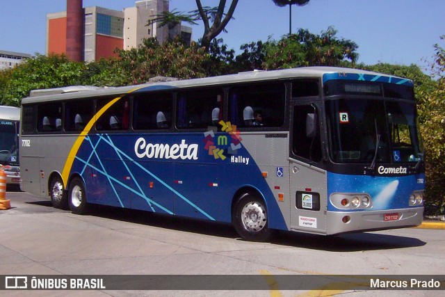 Viação Cometa 7702 na cidade de São Paulo, São Paulo, Brasil, por Marcus Prado. Número da foto: #13133627.