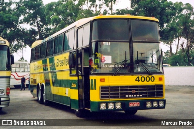 Expresso Brasileiro 4000 na cidade de São Paulo, São Paulo, Brasil, por Marcus Prado. Número da foto: #13133720.