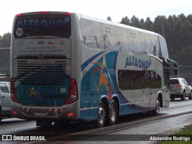 Alta Onda Turismo 0060 na cidade de Cascavel, Paraná, Brasil, por Alexandre Rodrigo. Número da foto: #13134518.