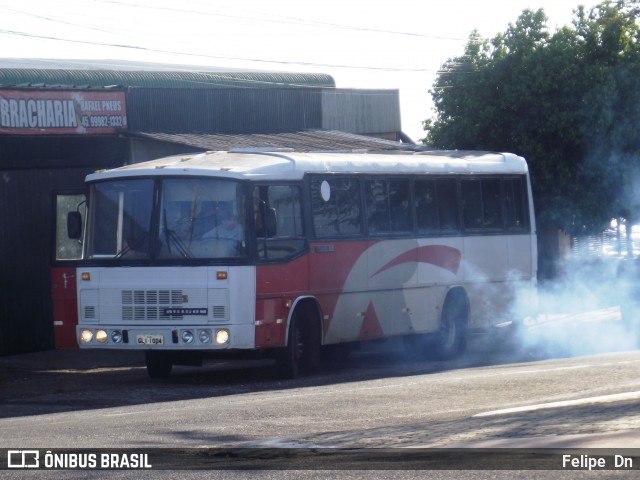 Ônibus Particulares 1004 na cidade de Cascavel, Paraná, Brasil, por Felipe  Dn. Número da foto: #13135276.