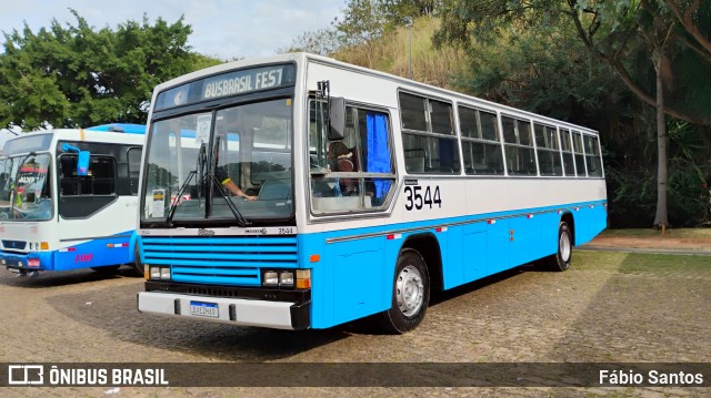 Ônibus Particulares 3544 na cidade de Campinas, São Paulo, Brasil, por Fábio Santos. Número da foto: #13133587.