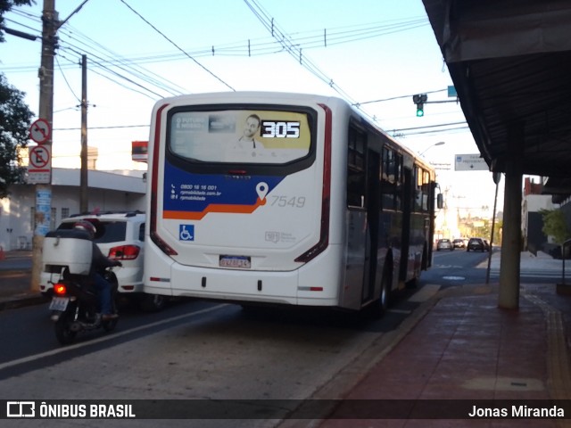 Transcorp 7549 na cidade de Ribeirão Preto, São Paulo, Brasil, por Jonas Miranda. Número da foto: #13133886.