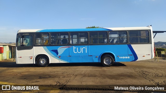Turi Transportes - Pará de Minas 11095 na cidade de Pará de Minas, Minas Gerais, Brasil, por Mateus Oliveira Gonçalves. Número da foto: #13133971.