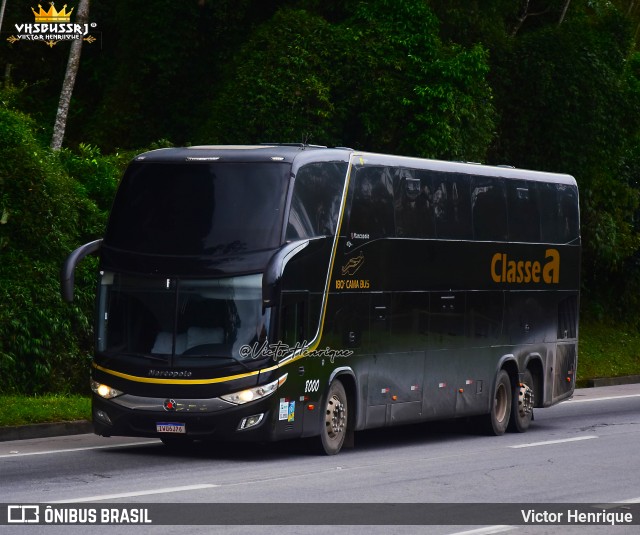 Classe A Turismo 8000 na cidade de Petrópolis, Rio de Janeiro, Brasil, por Victor Henrique. Número da foto: #13135564.