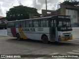 Ônibus Particulares 7078 na cidade de Paracuru, Ceará, Brasil, por Marcio Eduardo da Silva Morais. Número da foto: #13133311.