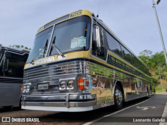 Ônibus Particulares 7500 na cidade de Campinas, São Paulo, Brasil, por Leonardo Galvão. Número da foto: #13138271.