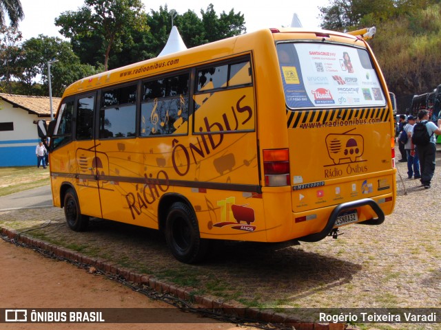 Rádio Ônibus 8A32 na cidade de Campinas, São Paulo, Brasil, por Rogério Teixeira Varadi. Número da foto: #13137360.