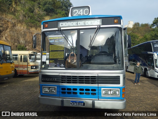 Ônibus Particulares 47644 na cidade de Campinas, São Paulo, Brasil, por Fernando Félix Ferreira Lima. Número da foto: #13136549.