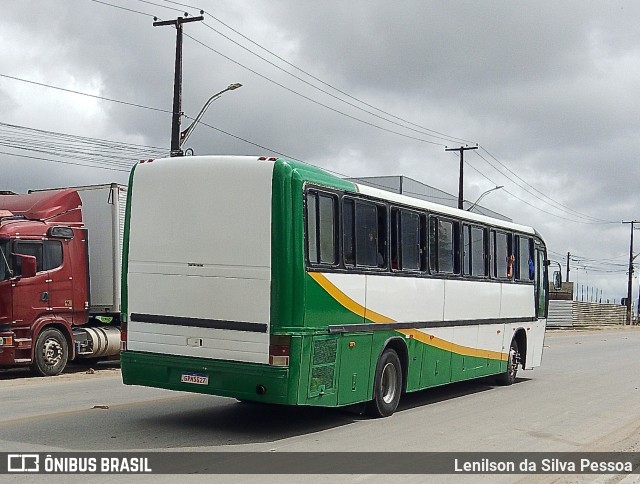 Ônibus Particulares 527 na cidade de Caruaru, Pernambuco, Brasil, por Lenilson da Silva Pessoa. Número da foto: #13137041.