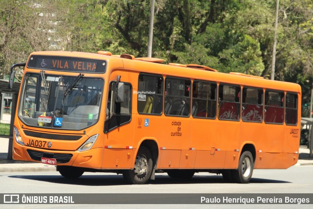 Expresso Azul JA037 na cidade de Curitiba, Paraná, Brasil, por Paulo Henrique Pereira Borges. Número da foto: #13137900.