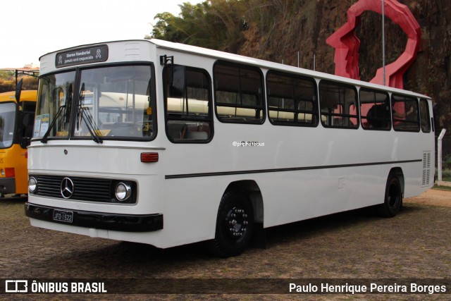 Ônibus Particulares 1522 na cidade de Campinas, São Paulo, Brasil, por Paulo Henrique Pereira Borges. Número da foto: #13137847.