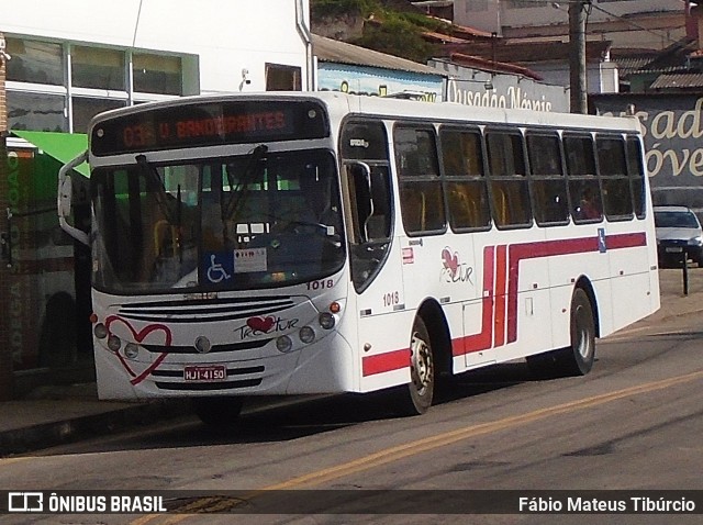 Trectur 1018 na cidade de Três Corações, Minas Gerais, Brasil, por Fábio Mateus Tibúrcio. Número da foto: #13139015.