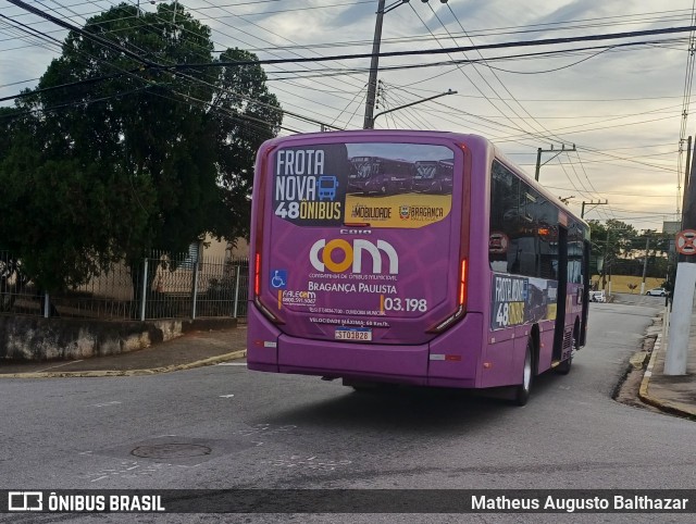 JTP Transportes - COM Bragança Paulista 03.198 na cidade de Bragança Paulista, São Paulo, Brasil, por Matheus Augusto Balthazar. Número da foto: #13138948.