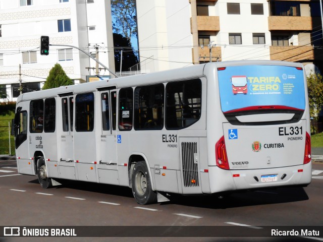 Auto Viação São José dos Pinhais EL331 na cidade de Curitiba, Paraná, Brasil, por Ricardo Matu. Número da foto: #13141803.