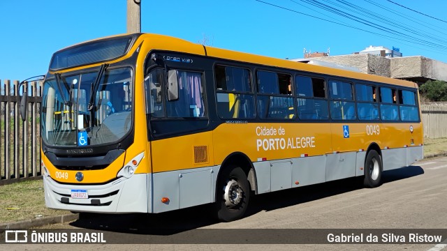 Companhia Carris Porto-Alegrense 0049 na cidade de Porto Alegre, Rio Grande do Sul, Brasil, por Gabriel da Silva Ristow. Número da foto: #13139467.