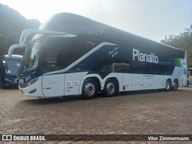 Planalto Transportes 2571 na cidade de Campinas, São Paulo, Brasil, por Vitor Zimmermann.. Número da foto: #13140328.