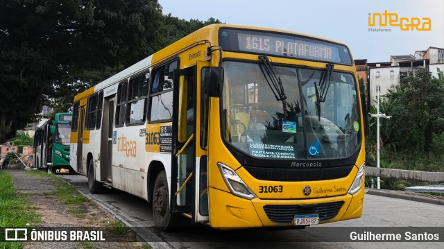 Plataforma Transportes 31063 na cidade de Salvador, Bahia, Brasil, por Guilherme Santos. Número da foto: #13142037.