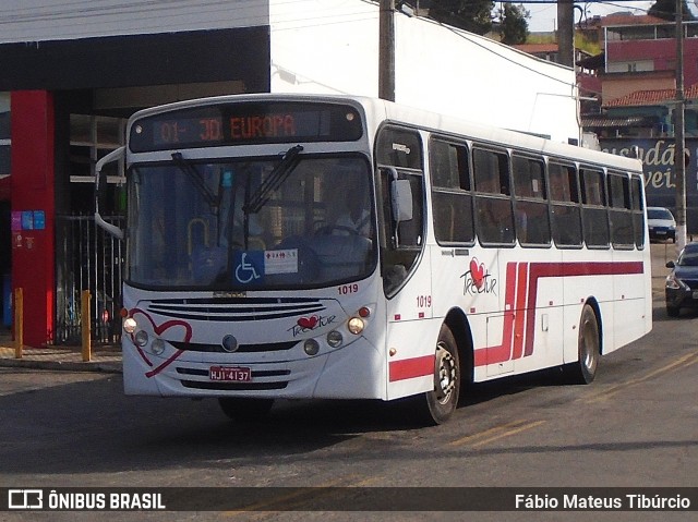 Trectur 1019 na cidade de Três Corações, Minas Gerais, Brasil, por Fábio Mateus Tibúrcio. Número da foto: #13140498.