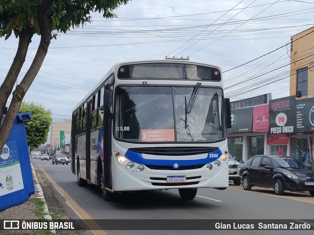Transvida Transporte Coletivo 2044 na cidade de Ji-Paraná, Rondônia, Brasil, por Gian Lucas  Santana Zardo. Número da foto: #13140915.