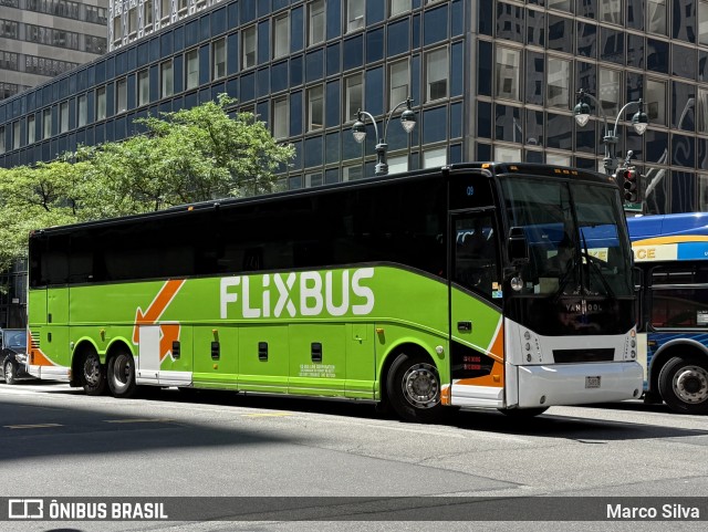 FlixBus Inc Q9 na cidade de New York, New York, Estados Unidos, por Marco Silva. Número da foto: #13139223.