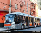 Viação Gato Preto 8 2439 na cidade de São Paulo, São Paulo, Brasil, por Valnei Conceição. Número da foto: #13139936.
