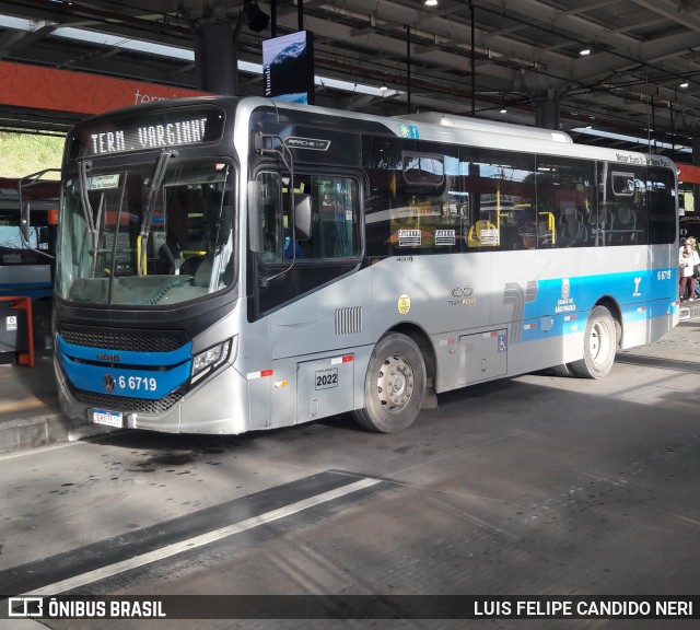Transwolff Transportes e Turismo 6 6719 na cidade de São Paulo, São Paulo, Brasil, por LUIS FELIPE CANDIDO NERI. Número da foto: #13142208.