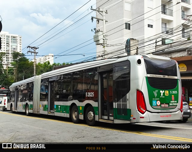 Via Sudeste Transportes S.A. 5 2825 na cidade de São Paulo, São Paulo, Brasil, por Valnei Conceição. Número da foto: #13144678.