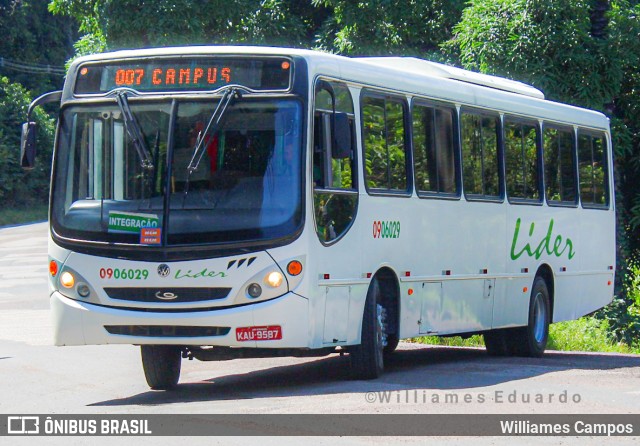 Auto Ônibus Líder 0906029 na cidade de Manaus, Amazonas, Brasil, por Williames Campos. Número da foto: #13143982.