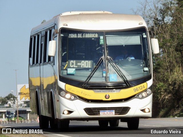 Rio Negro Fretamento e Turismo 96124 na cidade de Conselheiro Lafaiete, Minas Gerais, Brasil, por Eduardo Vieira. Número da foto: #13144551.