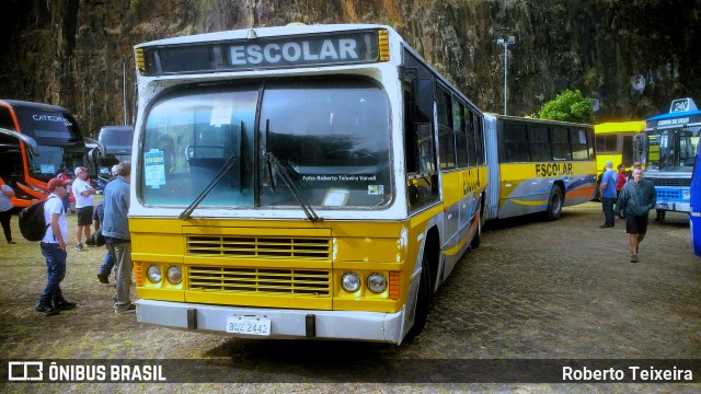 Associação de Preservação de Ônibus Clássicos 2442 na cidade de Campinas, São Paulo, Brasil, por Roberto Teixeira. Número da foto: #13143859.