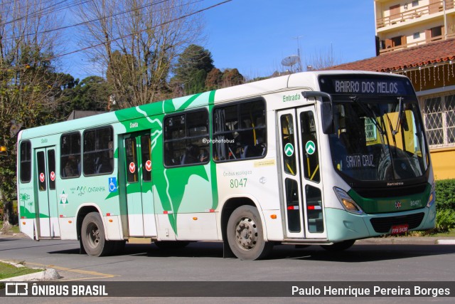 Viação Na Montanha 8047 na cidade de Campos do Jordão, São Paulo, Brasil, por Paulo Henrique Pereira Borges. Número da foto: #13144488.