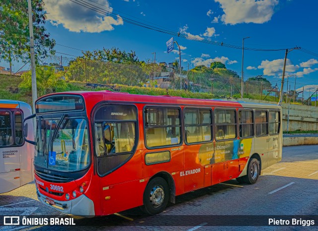 Expresso Luziense > Territorial Com. Part. e Empreendimentos 30692 na cidade de Belo Horizonte, Minas Gerais, Brasil, por Pietro Briggs. Número da foto: #13143136.