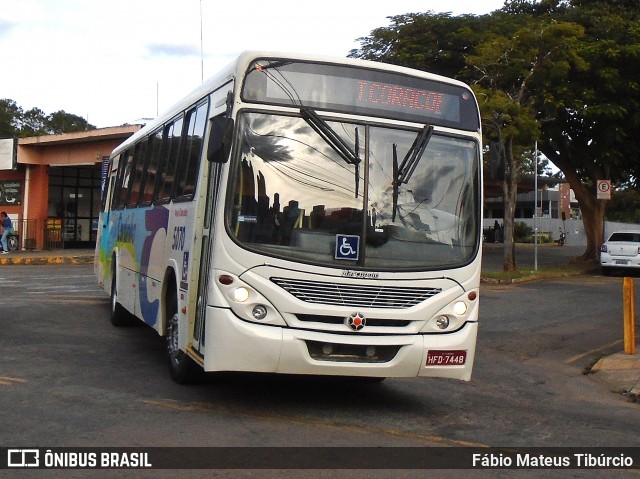 Empresa de Transportes Coutinho 5070 na cidade de Três Corações, Minas Gerais, Brasil, por Fábio Mateus Tibúrcio. Número da foto: #13145279.