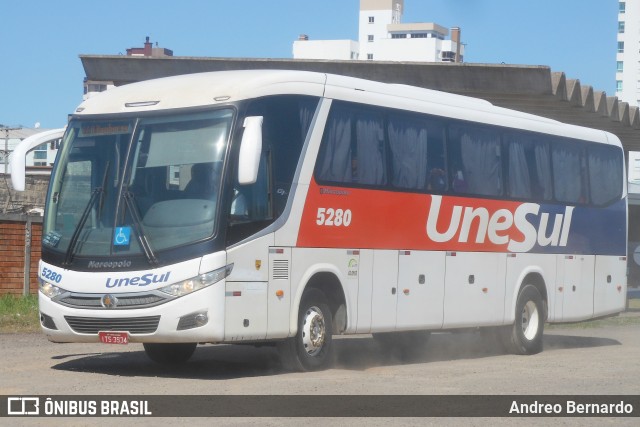 Unesul de Transportes 5280 na cidade de Tramandaí, Rio Grande do Sul, Brasil, por Andreo Bernardo. Número da foto: #13147015.