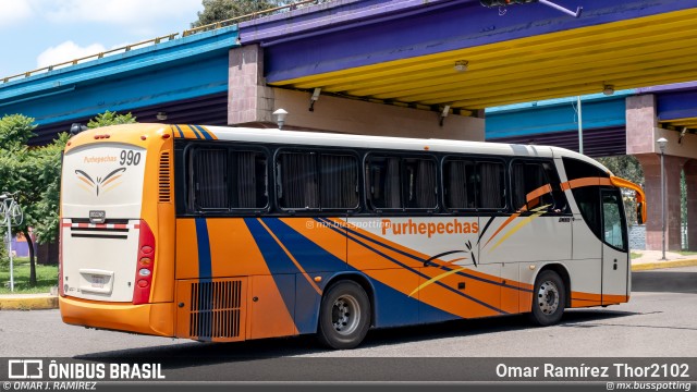 Purhépechas 990 na cidade de Morelia, Michoacán, México, por Omar Ramírez Thor2102. Número da foto: #13147509.