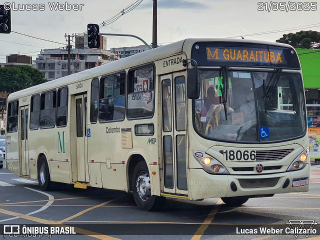 Viação Santo Ângelo 18066 na cidade de Curitiba, Paraná, Brasil, por Lucas Weber Calizario. Número da foto: #13146897.